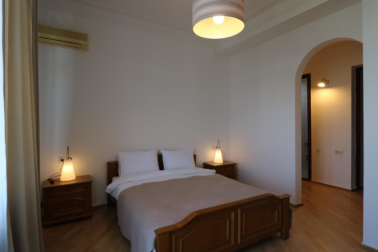 Отель Vera House Hotel Тбилиси