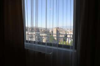 Отель Vera House Hotel Тбилиси Бюджетный трехместный номер-5