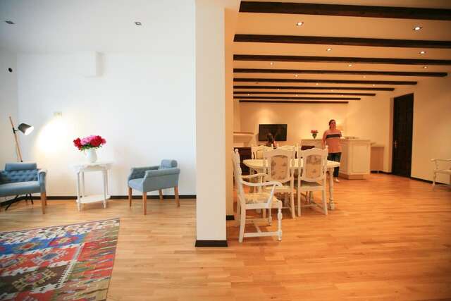 Отель Vera House Hotel Тбилиси-4