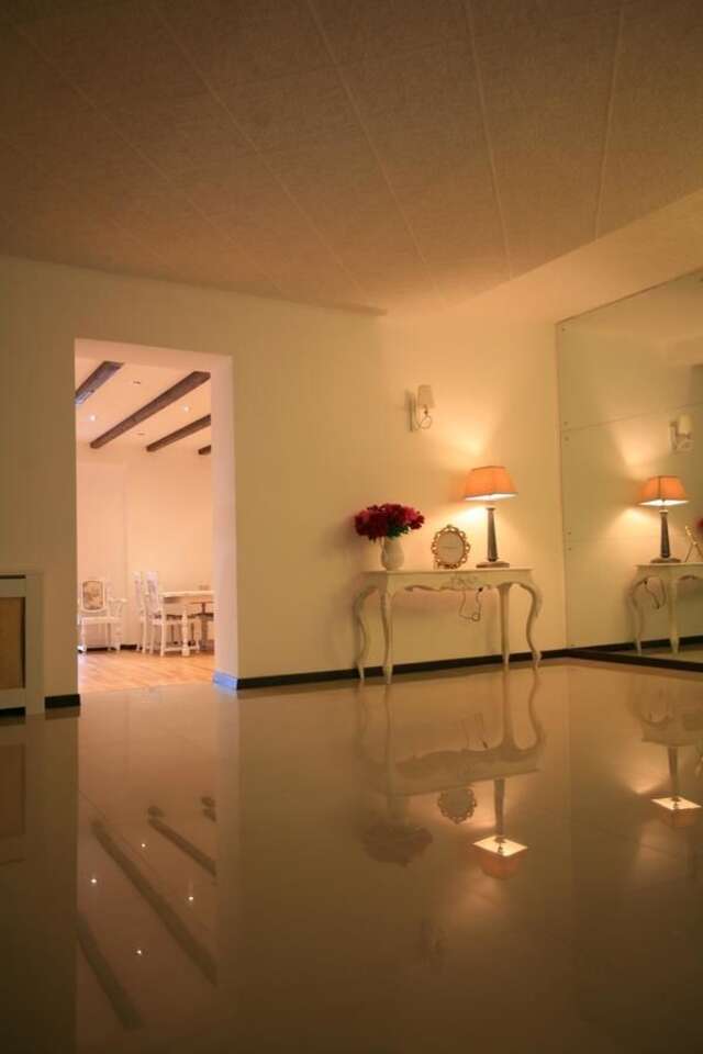Отель Vera House Hotel Тбилиси-25