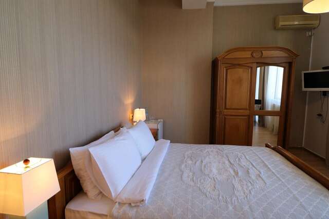 Отель Vera House Hotel Тбилиси-11